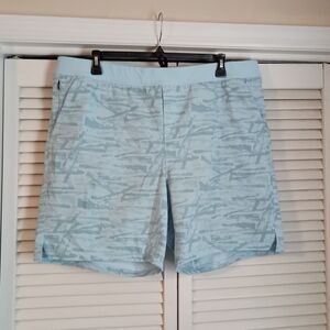 Public Rec Men's Swim Shorts Sz 44 Light Blue Camo Waist Lined Pockets Athletic